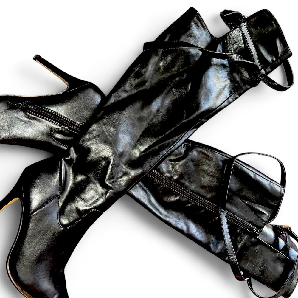 Elegant Black Leather Knee-High Boots